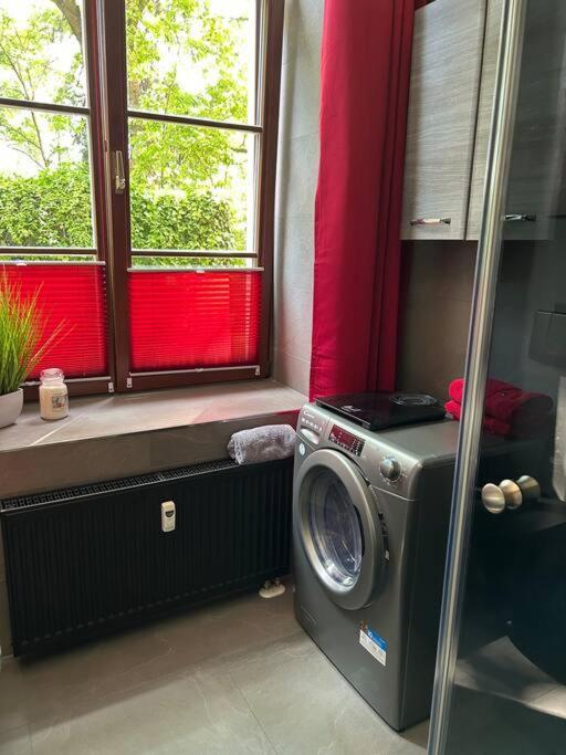 Ruhige Wohnung Im Fabrikstil In Chemnitz Exterior foto